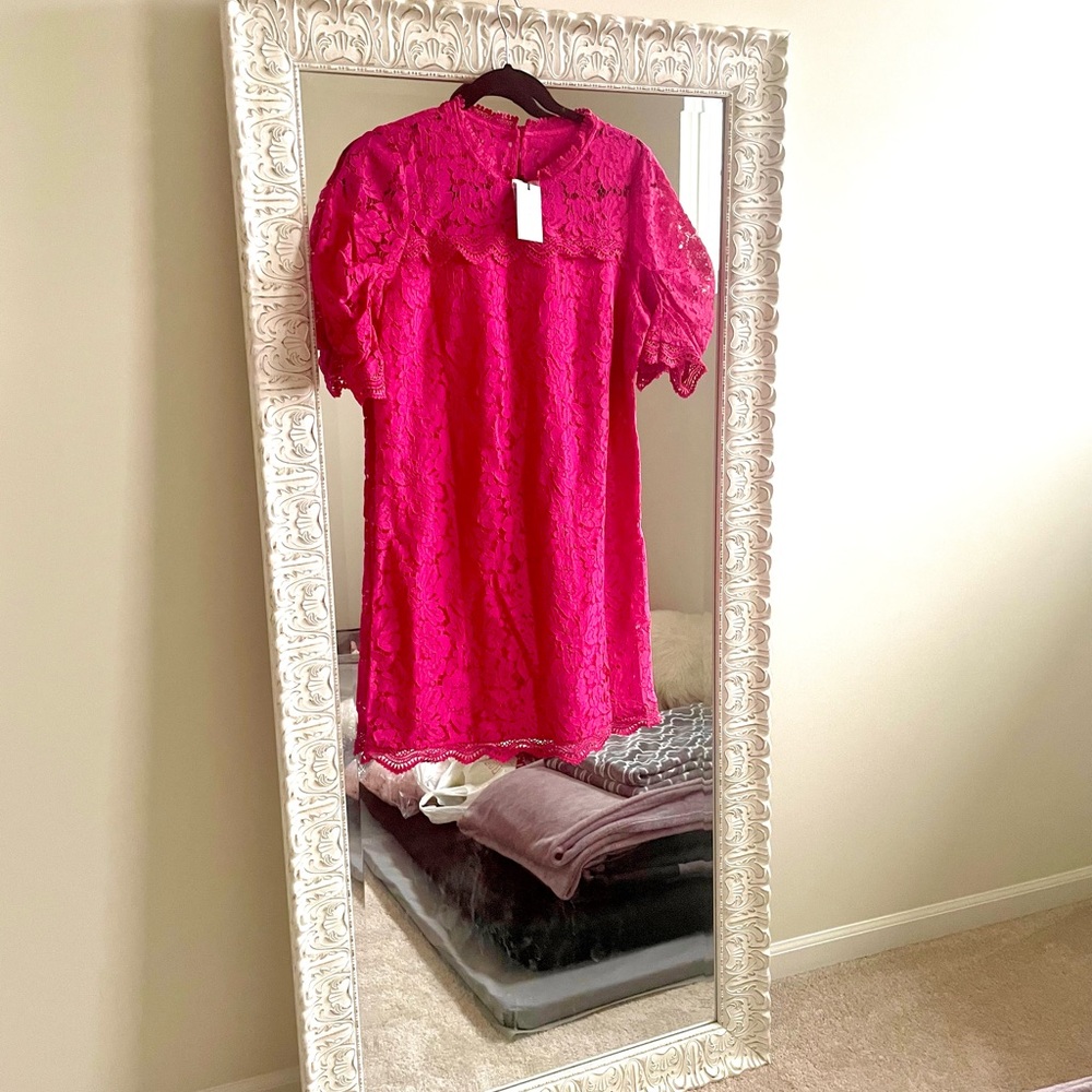 PINK LACE DRESS IN SIZE MEDIUM